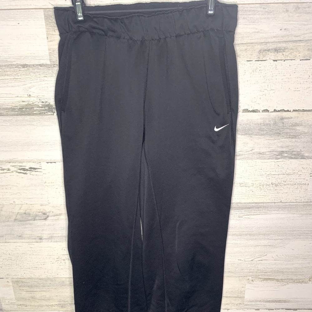 SOLD ❌❌Nike Therma-Fit Sweatpants